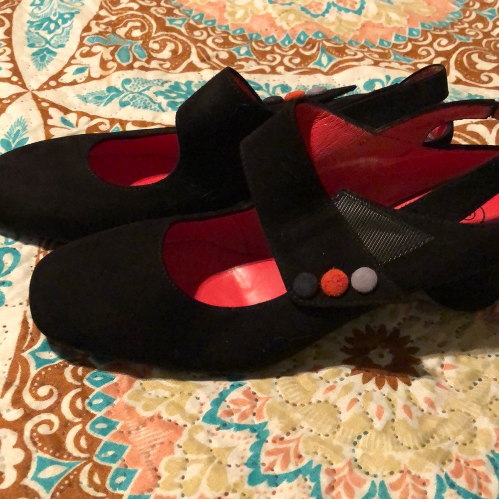 PAS DE ROUGE SHOES